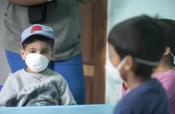 Cómo es el medicamento para el Covid que ya se testea en niños