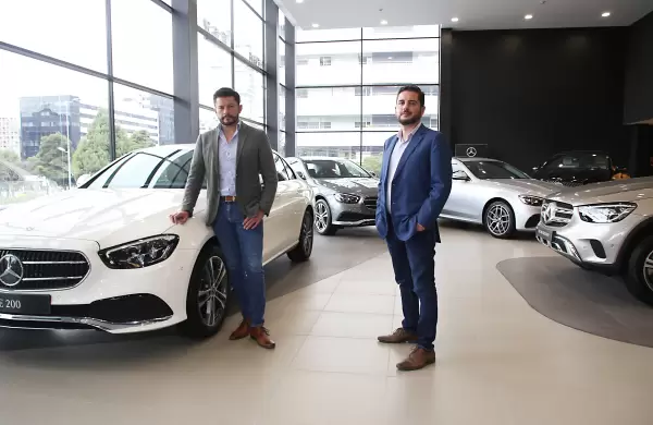 Mercedes-Benz abre su primer show room a lo Mercedes-Benz