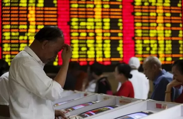 Efecto pánico: Las acciones chinas sufren la mayor caída desde noviembre de 2008