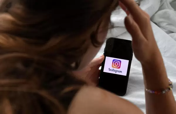 Así funciona la cripto estafa de moda en Instagram: "Fue como si el hacker hubiera convertido mi cuenta en un bot"