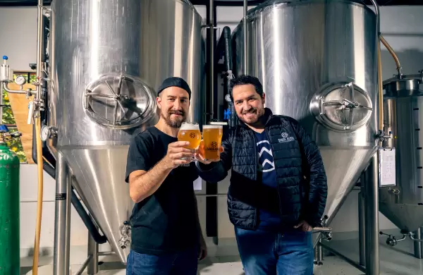 Santa Rosa es la primera en producir cerveza artesanal con el 100 % de energa solar