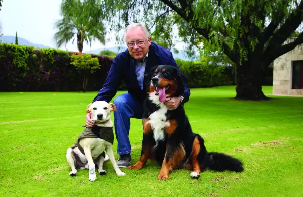 Mote es el compaero y cmplice del gerente General de Automotores Continental