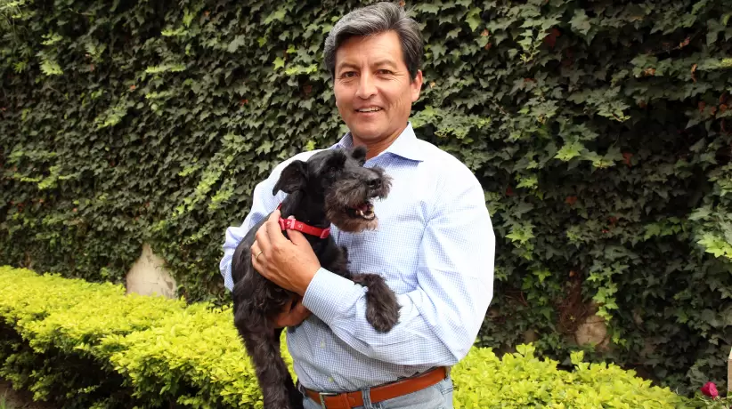 Fernando Bravo y sus mascotas Quito - Ecuador