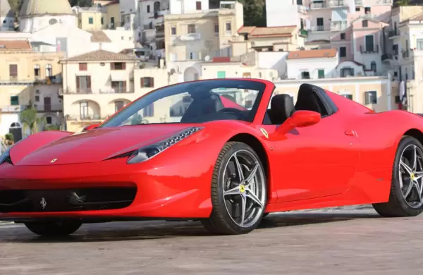 Ferrari advierte que los aranceles pondrían en riesgo sus ganancias y se suma a las empresas que alertan por su impacto