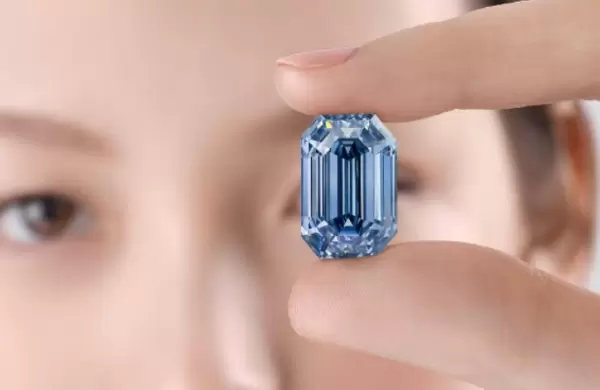 El diamante azul vívido más grande del mundo se vendió por US$ 57,5 millones