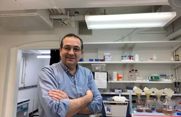 El investigador que 'resucitó' a la cerveza más antigua de América