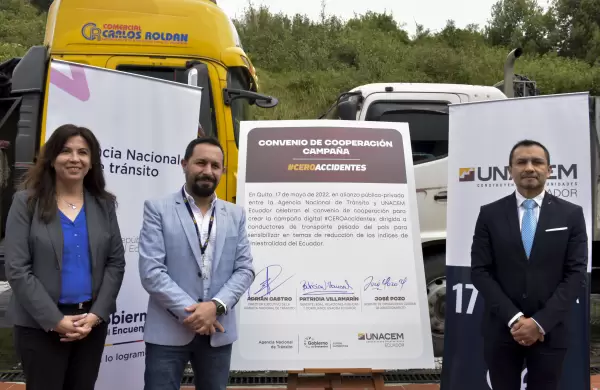 UNACEM y la ANT se unen para promover la conducción responsable en carreteras