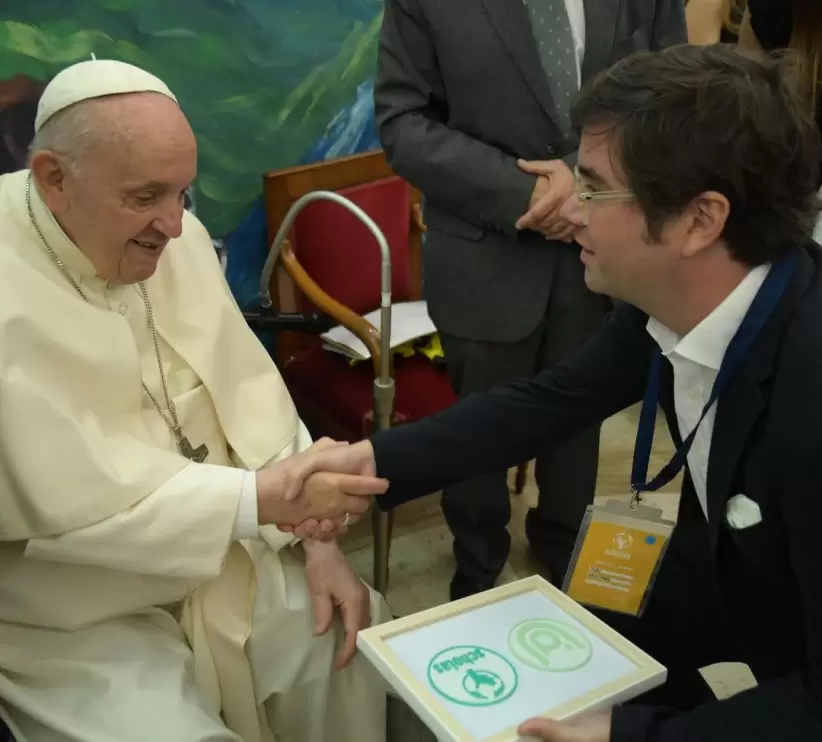 El argentino Santiago Siri estará detrás de los NFTs del Papa Francisco