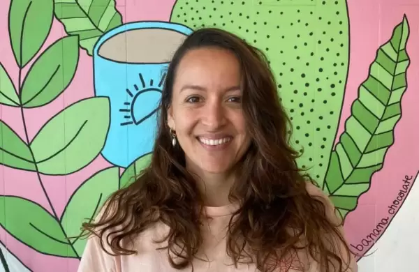 Esta guayaquilea tiene una cafetera que es sensacin en Australia