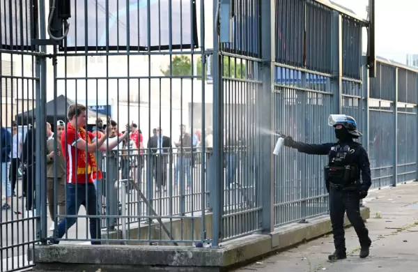 Graves disturbios empañaron la final de la Champions que Real Madrid le ganó a Liverpool