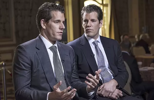 Los gemelos Winklevoss desembarcan en el fútbol inglés con esta inversión millonaria