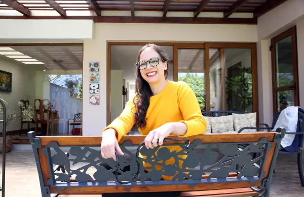 En Boston investiga, lidera y rompe esquemas con un enfoque social