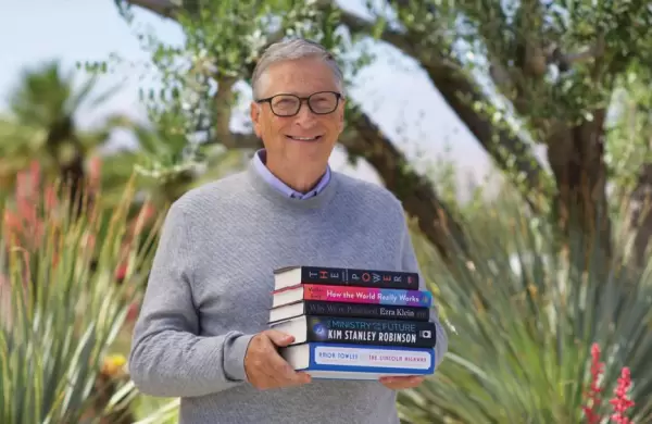 ¿Sabías que Bill Gates consume 50 libros al año? Descubre cómo la lectura moldea el liderazgo de los CEOs