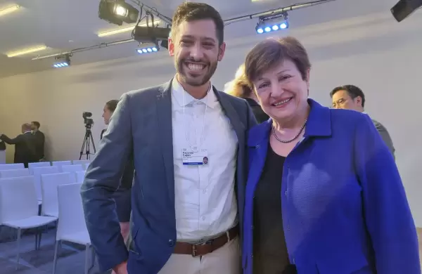 Qué tiene en la cabeza Facundo Cajén, el argentino que debatió con Kristalina Georgieva sobre criptomonedas