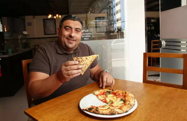 Vedi Trattoria Pizzeria Napoli e poi muori