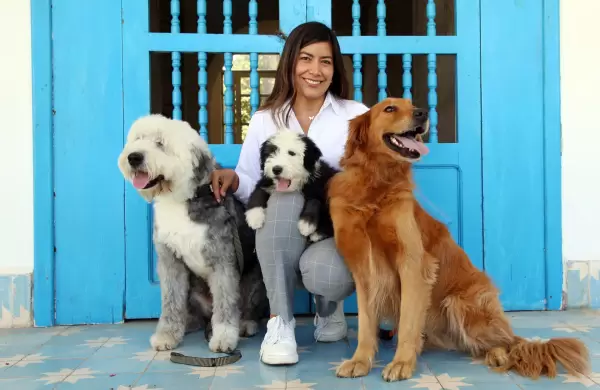 Tres mascotas son el equilibrio de la Gerenta General de Sonda