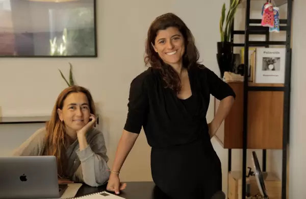 La historia de la ex Leona y la publicista detrás del lanzamiento de la pelota del Mundial de Qatar