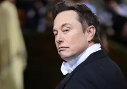 Un Elon Musk "susceptible" anunci cambios de ltimo momento en la compra de Twitter