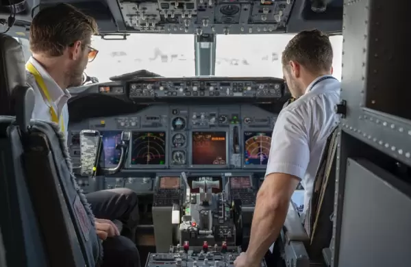 Levantó inversiones por 105 millones de dólares para reemplazar pilotos de avión por robots