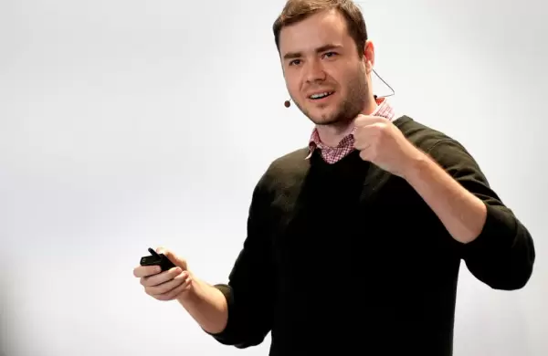 Siguen las malas para Elon Musk: alguien clave de su equipo present su renuncia sin dar explicaciones