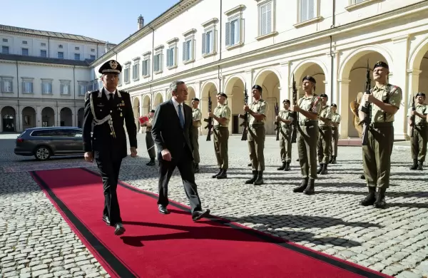 Mario Draghi present su renuncia indeclinable como Primer Ministro e Italia deber adelantar las elecciones