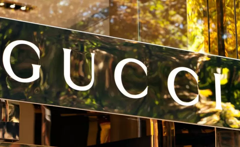 Millones de clientes de marcas de lujo quedaron expuestos tras un ciberataque a Gucci, Balenciaga y otras firmas del grupo Kering
