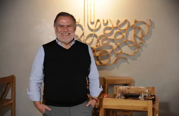 En Umai, el show llega en un bowl, caliente, rico