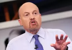 Jim Cramer,  el maestro de Wall Street, recomend migrar hacia acciones "resistentes" por miedo a una recesin