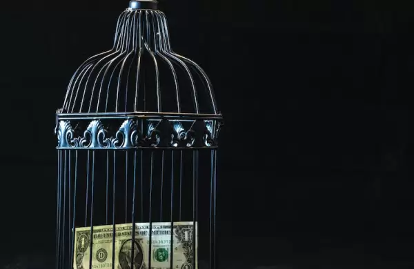 Cómo vencer el nuevo cepo para operar con dólares financieros