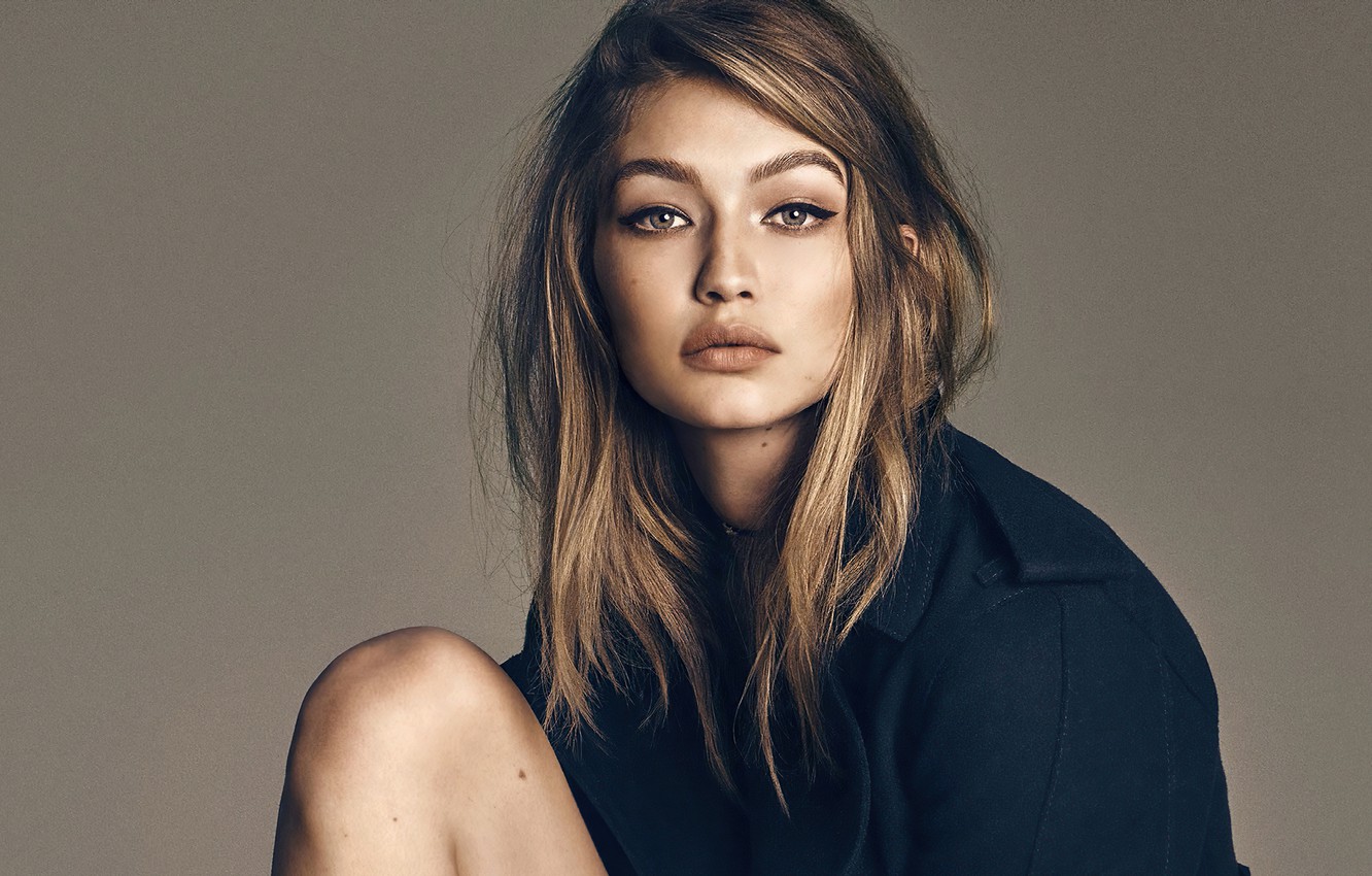 El 'mini bag' de lujo de Gigi Hadid, nuevo objeto de deseo