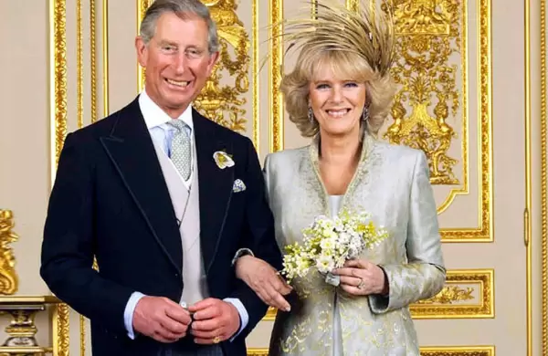 En su primer discurso como rey, Carlos III se comprometi a servir "toda la vida" a los britnicos