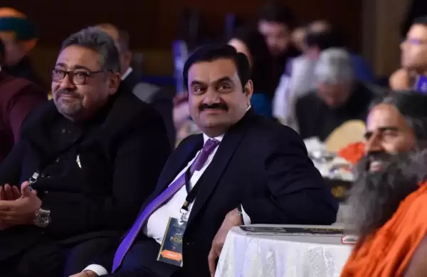 El fenómeno Adani no para: Dejó la universidad, ahora es la segunda persona más rica del mundo y así lo hizo