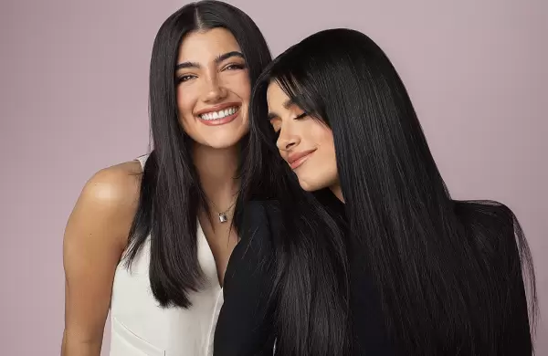 Las hermanas D'Amelio  convirtieron su éxito en TikTok en una máquina de hacer dinero y llegaron a la tapa de Forbes