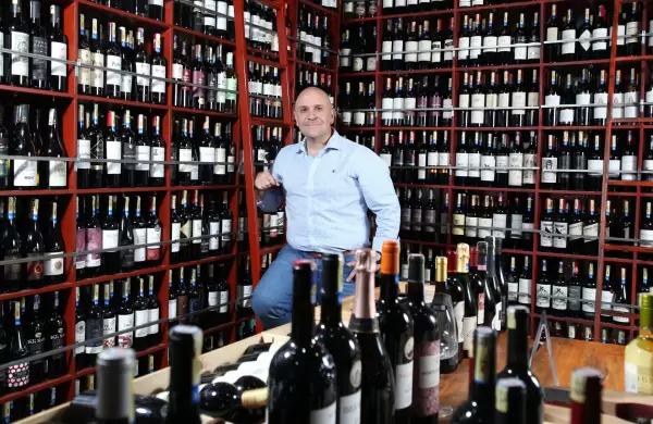 El lugar donde los amantes del vino pueden rozar La Gloria