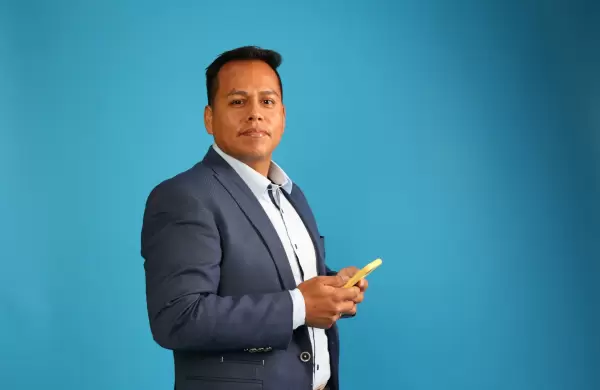 'Excusas hay millones, emprender es de valientes'