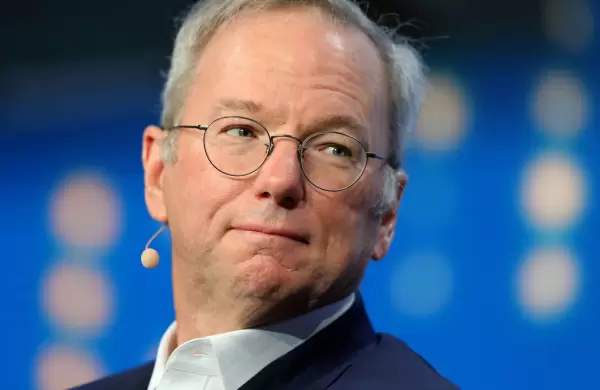 Por qué este multimillonario ex Google apuesta por un rival de Bitcoin y Ethereum