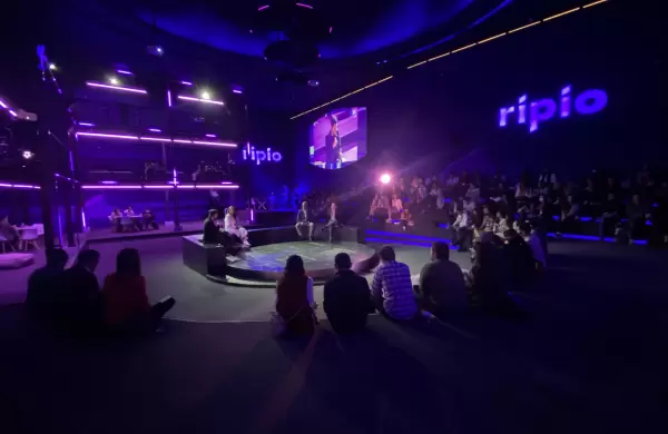 Cómo es el primer teatro crypto del mundo creado por una empresa argentina