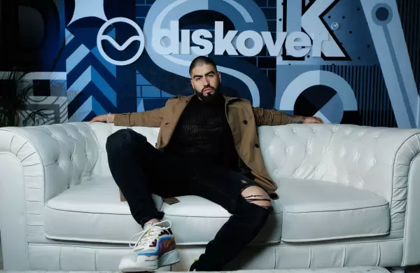 El lojano que es todo un hit del streaming en Espaa