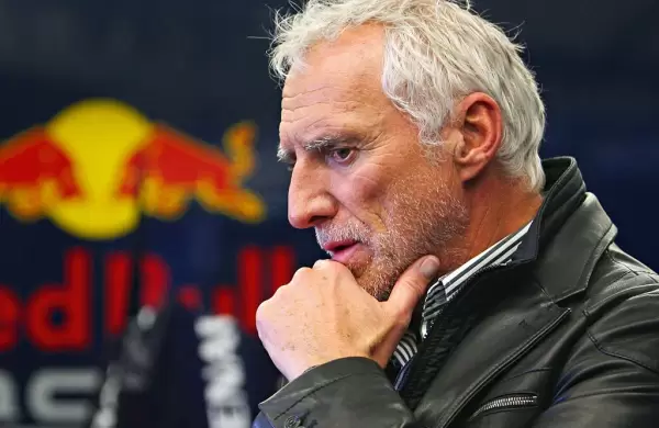 Murió Dietrich Mateschitz, cofundador de Red Bull: esta es su carrera, en cifras