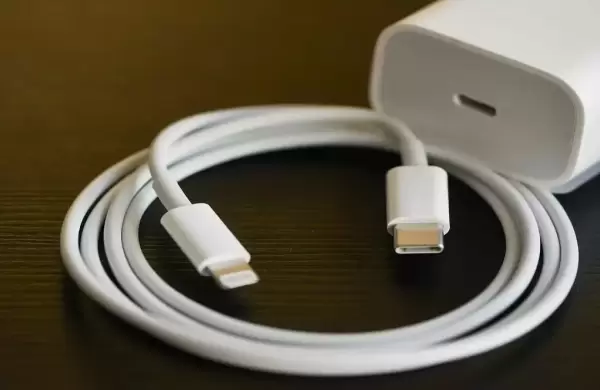 No tires el cargador de tu iPhone: esto es lo que significa el cambio de USB-C de Apple