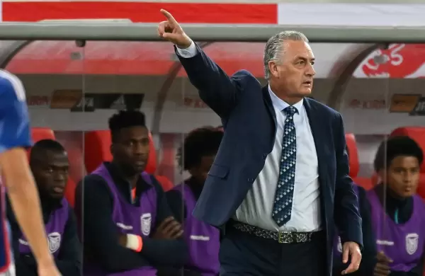 Mundial Qatar 2022: as lleg Gustavo Alfaro, el argentino que estuvo en la largada del Mundial y se qued con la victoria