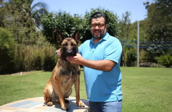 3 Mascotas, 3 hijos y pap y mam son uno en este hogar