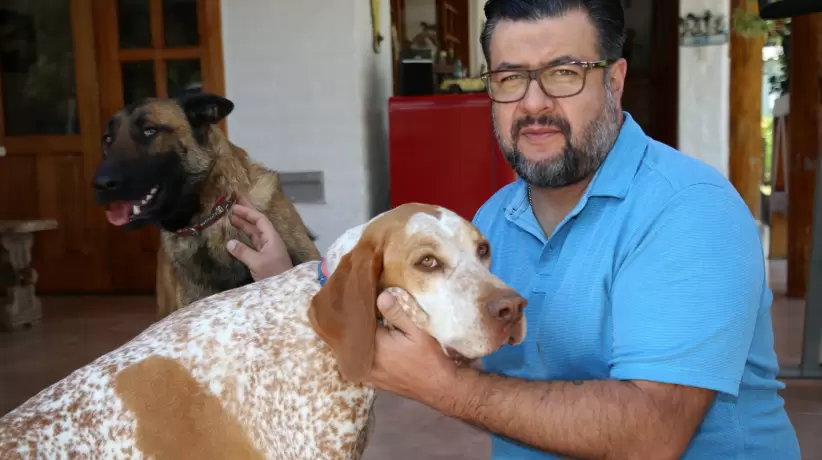 Pablo Egas y sus Mascotas