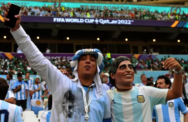 A dos aos de su muerte, as es "Bajo la estrella del 10", el altar de Maradona en Qatar 2022