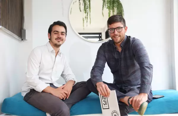 Una fanesca de profesionales dio origen a Lmite y Fuji