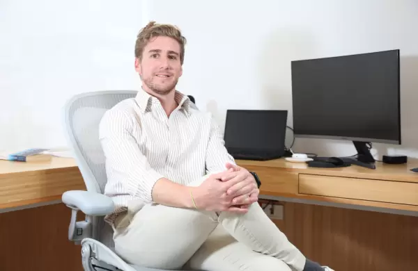 Este quiteo es el 'dealer' de la inteligencia artificial