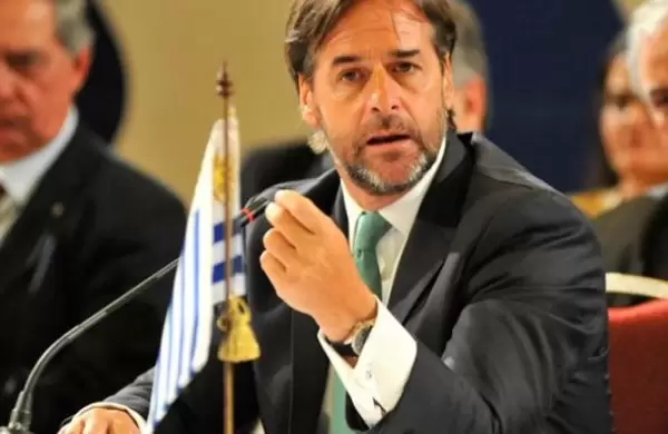 Lacalle Pou anunció rebajas de impuestos y mayor apertura comercial al mundo