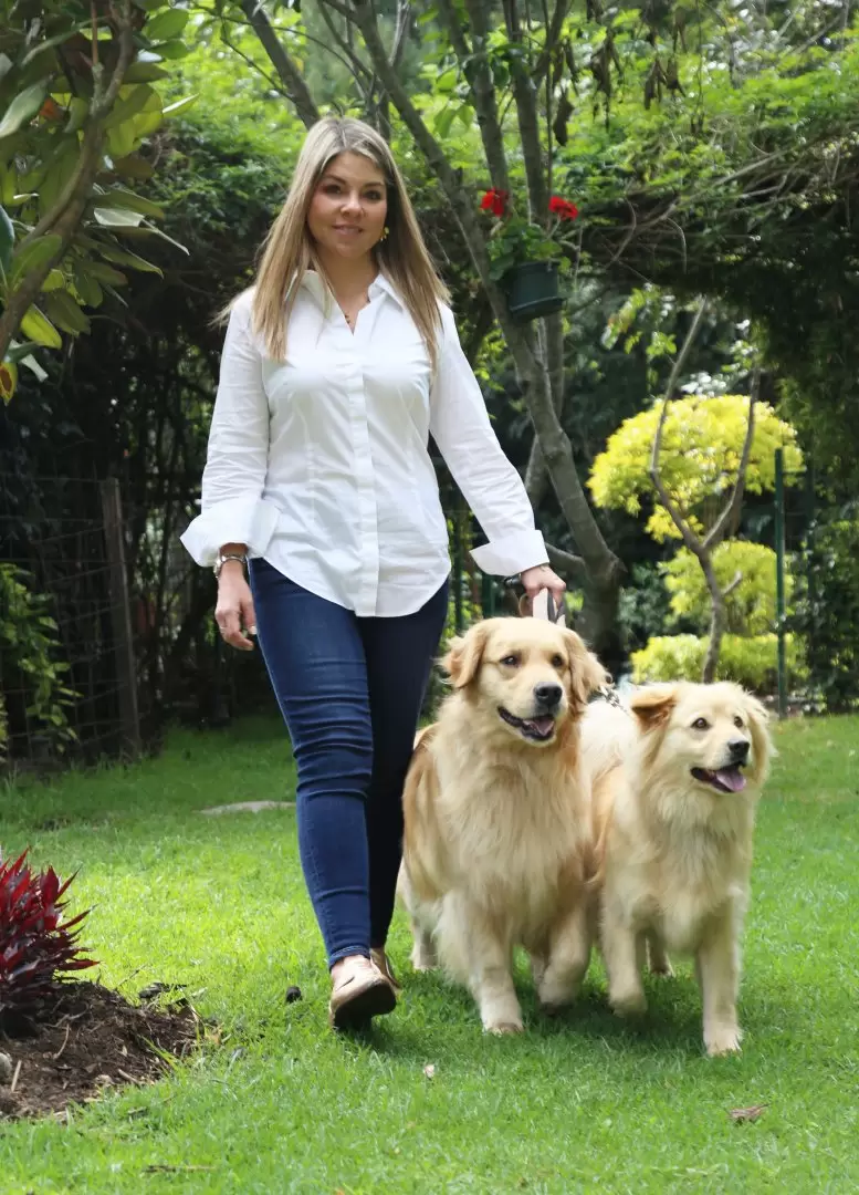 Cristina Borja y sus mascotas Quito - Ecuador
