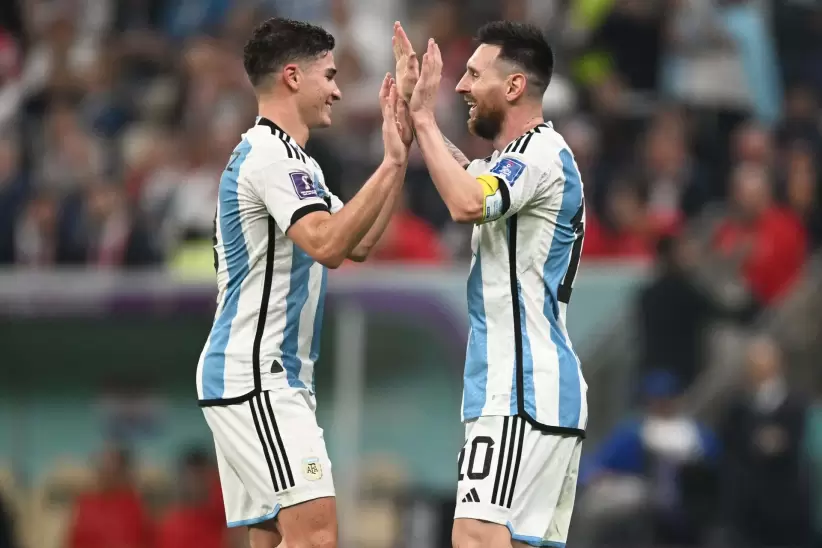 Messi y Julian Álvarez