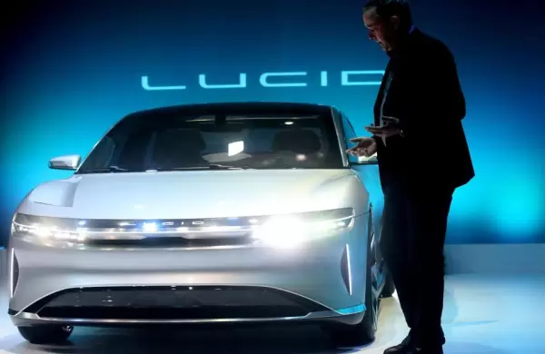 Este competidor de Tesla capta toda la atención y recauda US$ 1,5 mil millones